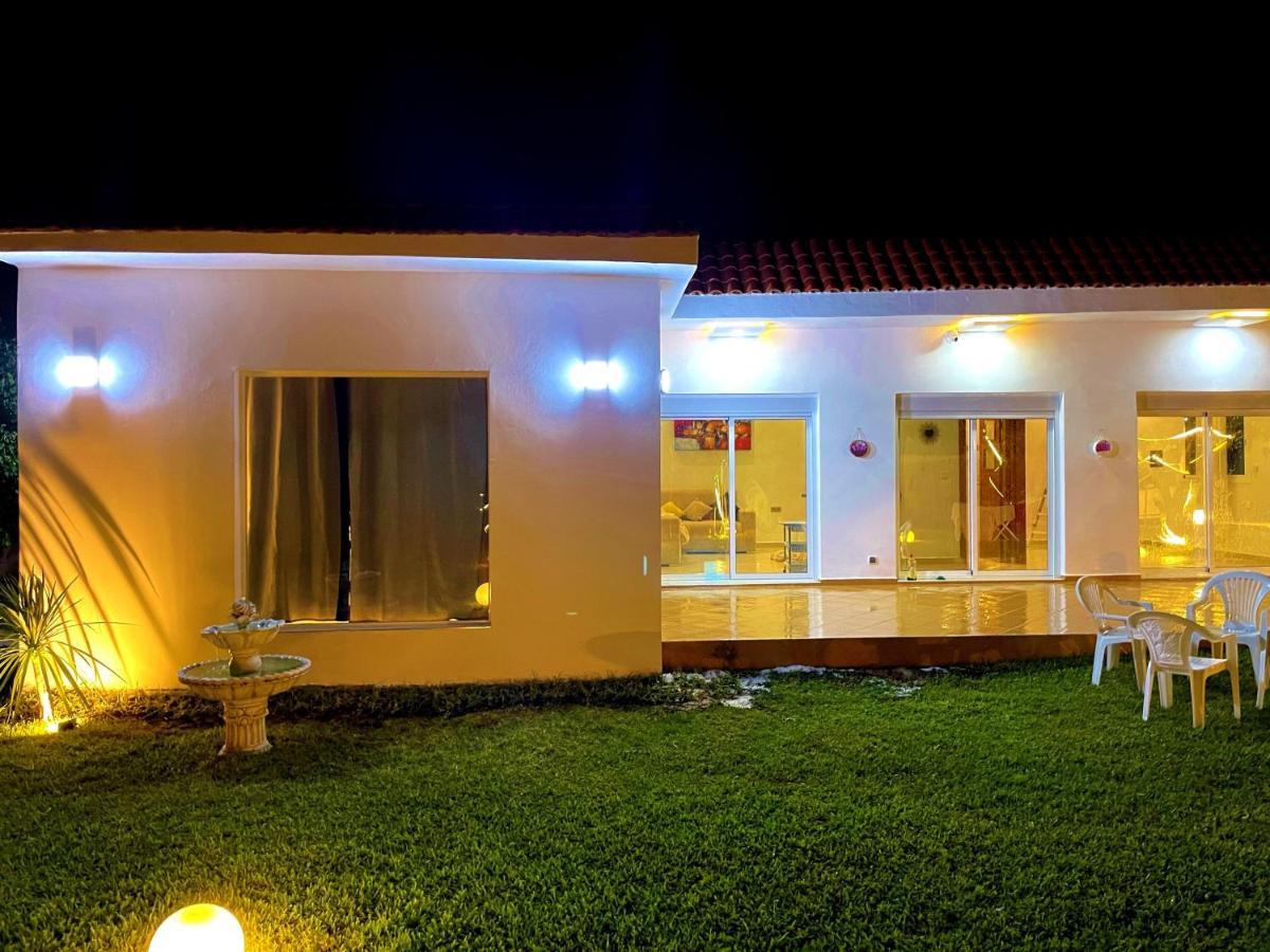 Central Villa With Pool Garden 5Km Sea Cabo เทโทอัน ภายนอก รูปภาพ